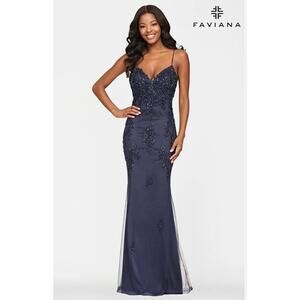 NEW NWT Faviana Glamour Applique Tulle Fitted V-Neck Gown Navy size 0